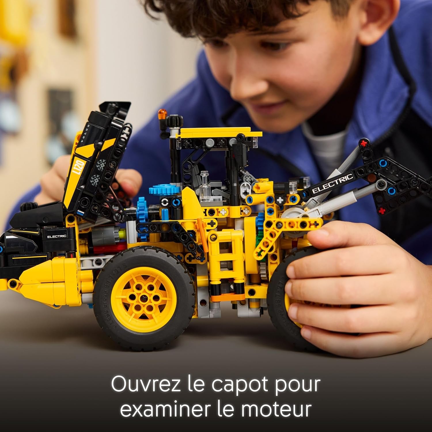 Technic La Chargeuse Sur Pneus Volvo L120 Electric - Jouet Avec Véhicule De Construction - Direction Articulée & Pelle Fonctionnelle - Cadeau D'Anniversaire Pour Garçon Dès 9 Ans 42209