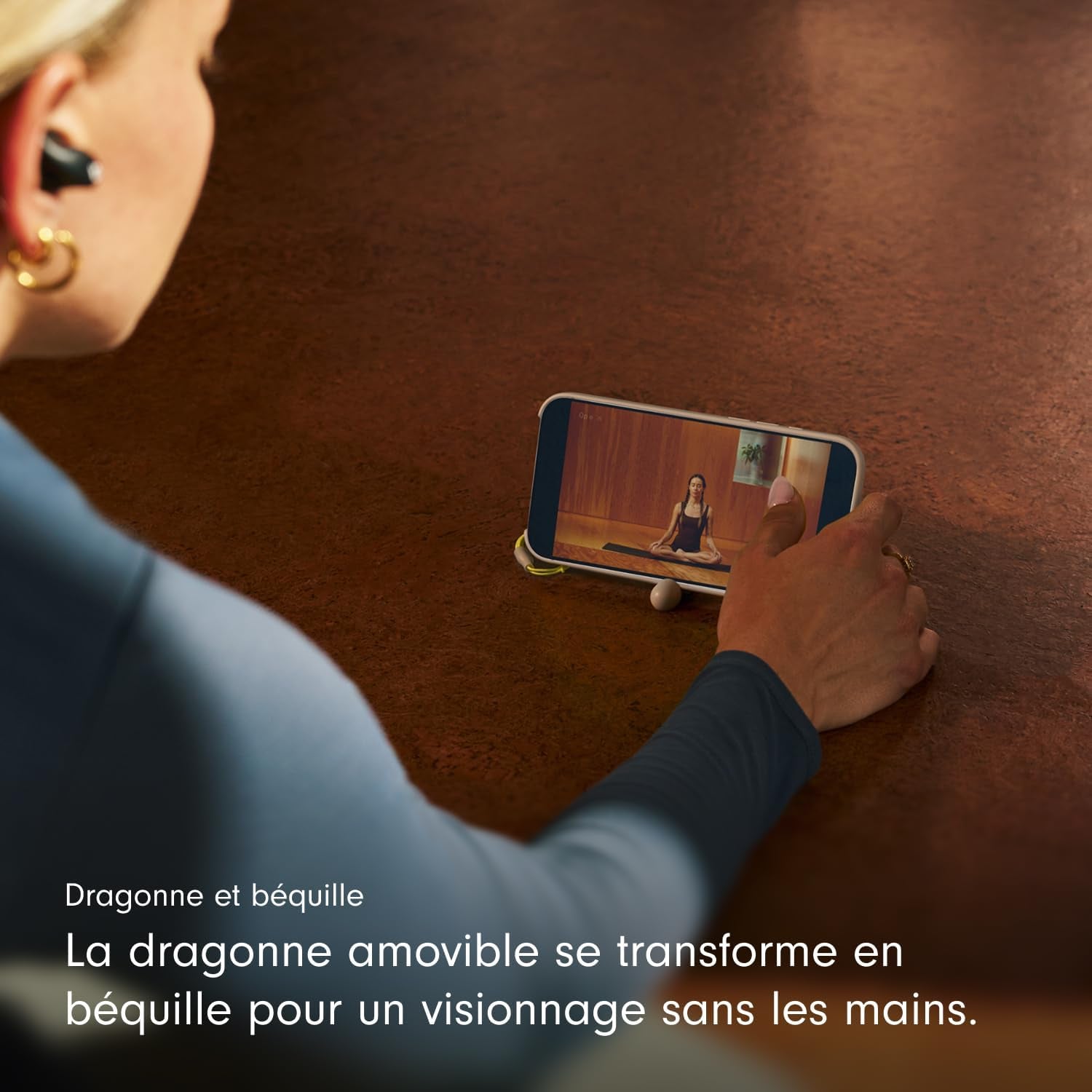 Coque Avec Béquille Pour Iphone 17 Équipée Magsafe Avec Commande De L'Appareil Photo, Support Intégré Et Dragonne, Fini Mat Et Doublure En Tissu Microfibre - Rose Quartz