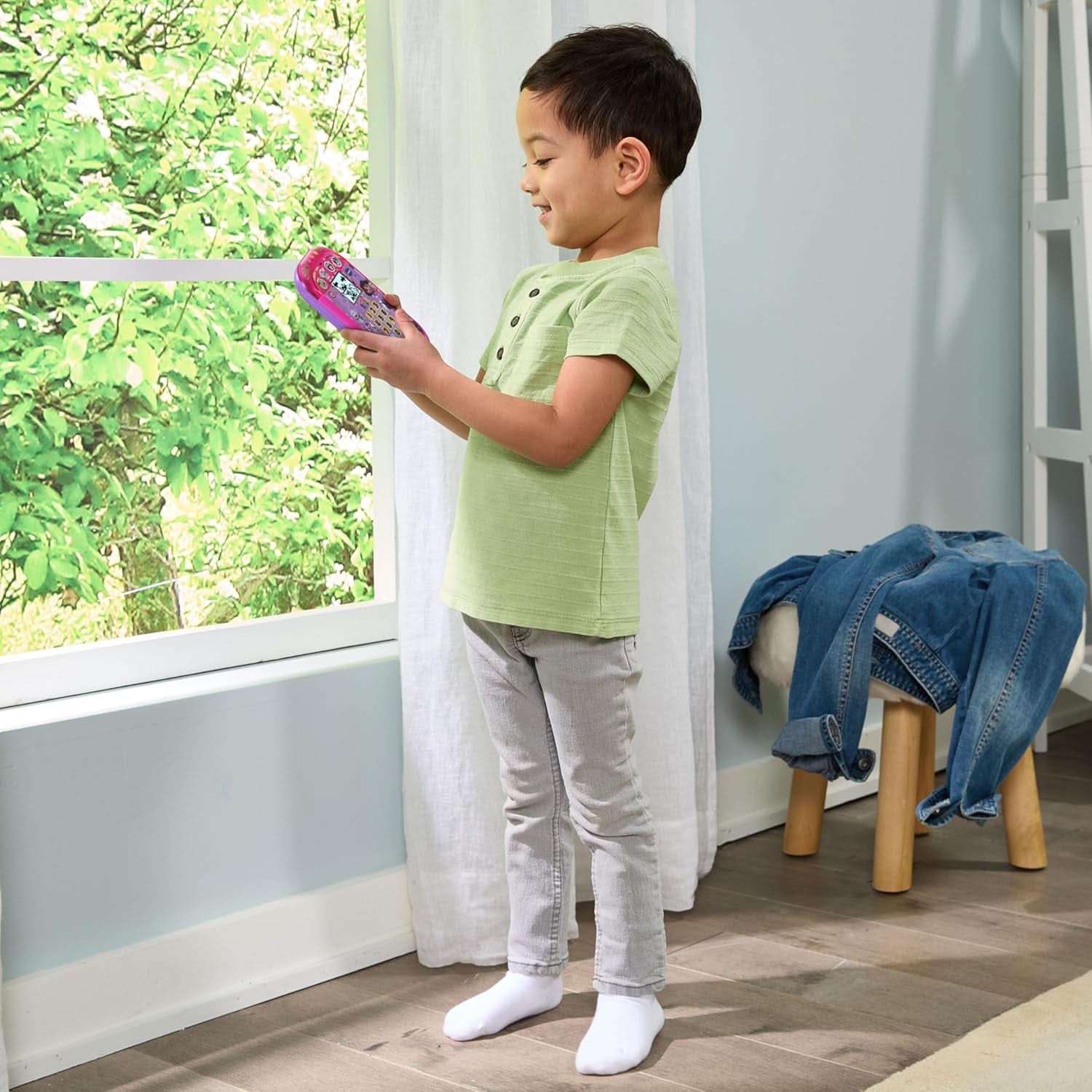 - Dora L’Exploratrice Le Smartphone Éducatif - Téléphone Enfant Bilingue Avec Écran Rétroéclairé, 4 Jeux - Jouet Interactif Dora - Cadeau Enfant De 3 Ans À 7 Ans - Contenu En Français Et Anglais