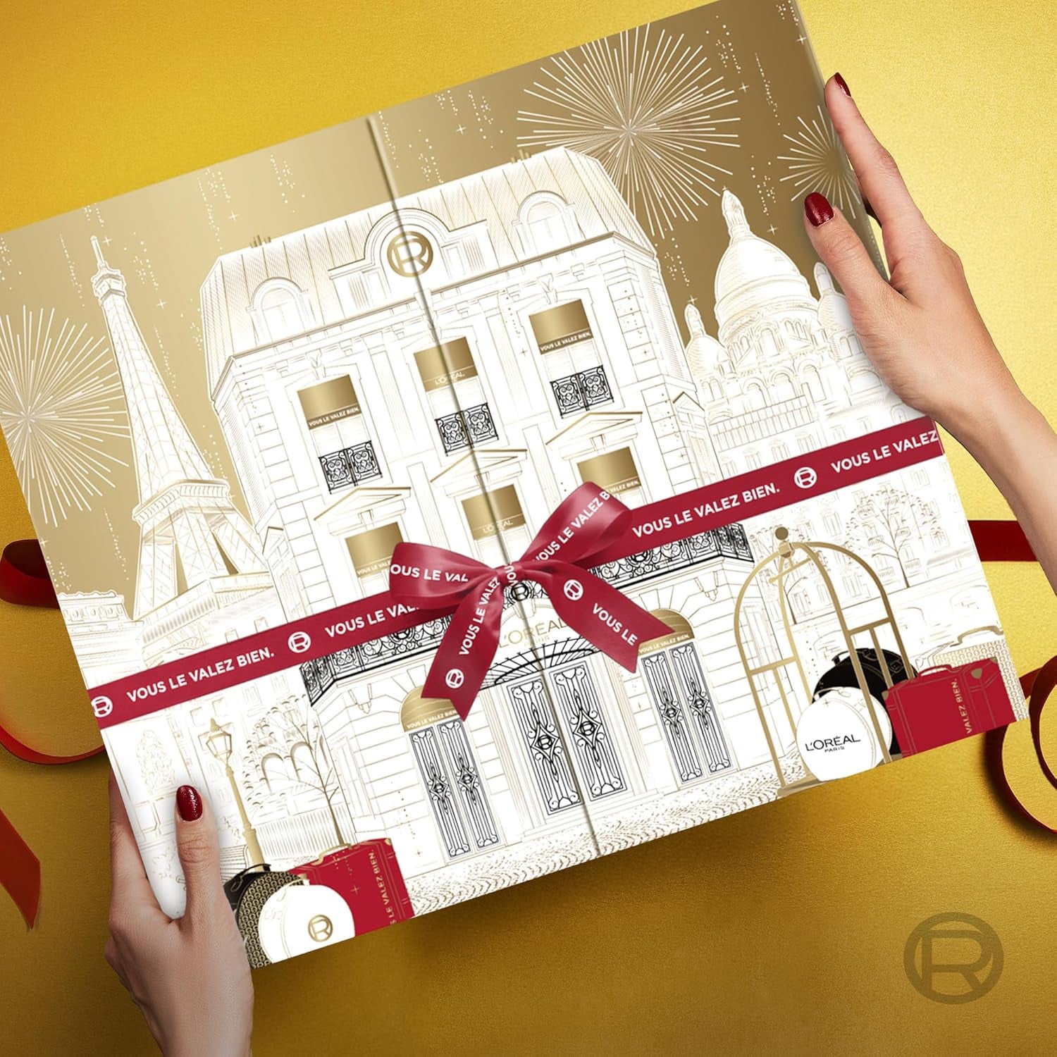 - Calendrier De L'Avent 24 Jours - Coffret Cadeau Noël - Maquillage, Soins Visage Et Cheveux - 24 Produits De Beauté Incontournables En Taille Réelle