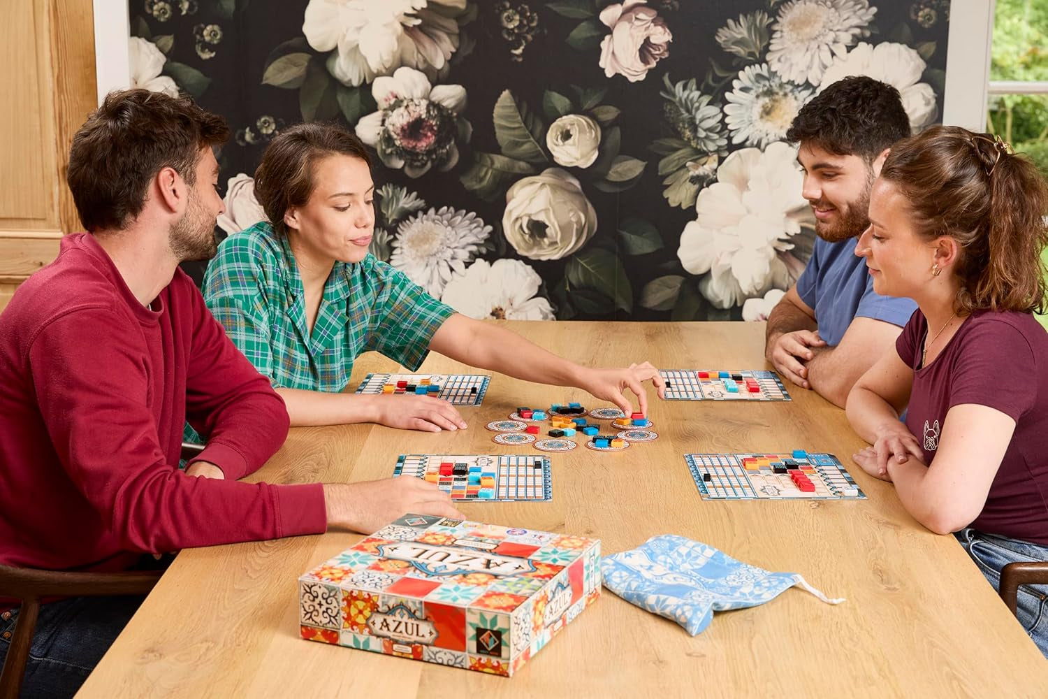 - Azul - Récompensé as D'Or - Jeu De Société Pour Enfants Dès 8 Ans - Version Française - Jeu De Stratégie Pose Detuiles & Mosaiques - 2 À 4 Joueurs - 45Min - Plan B Games