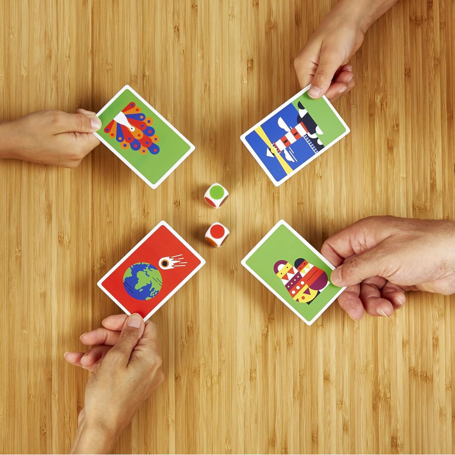 KEZAO - Jeu De Cartes Coloré Et Amusant Avec 4 Dés - Rapidité Et Observation - Jeu De Société Famille Et Enfant – Parties Rapides Et Rythmées – Règles Simples, Bleu,Jaune,Jaune…