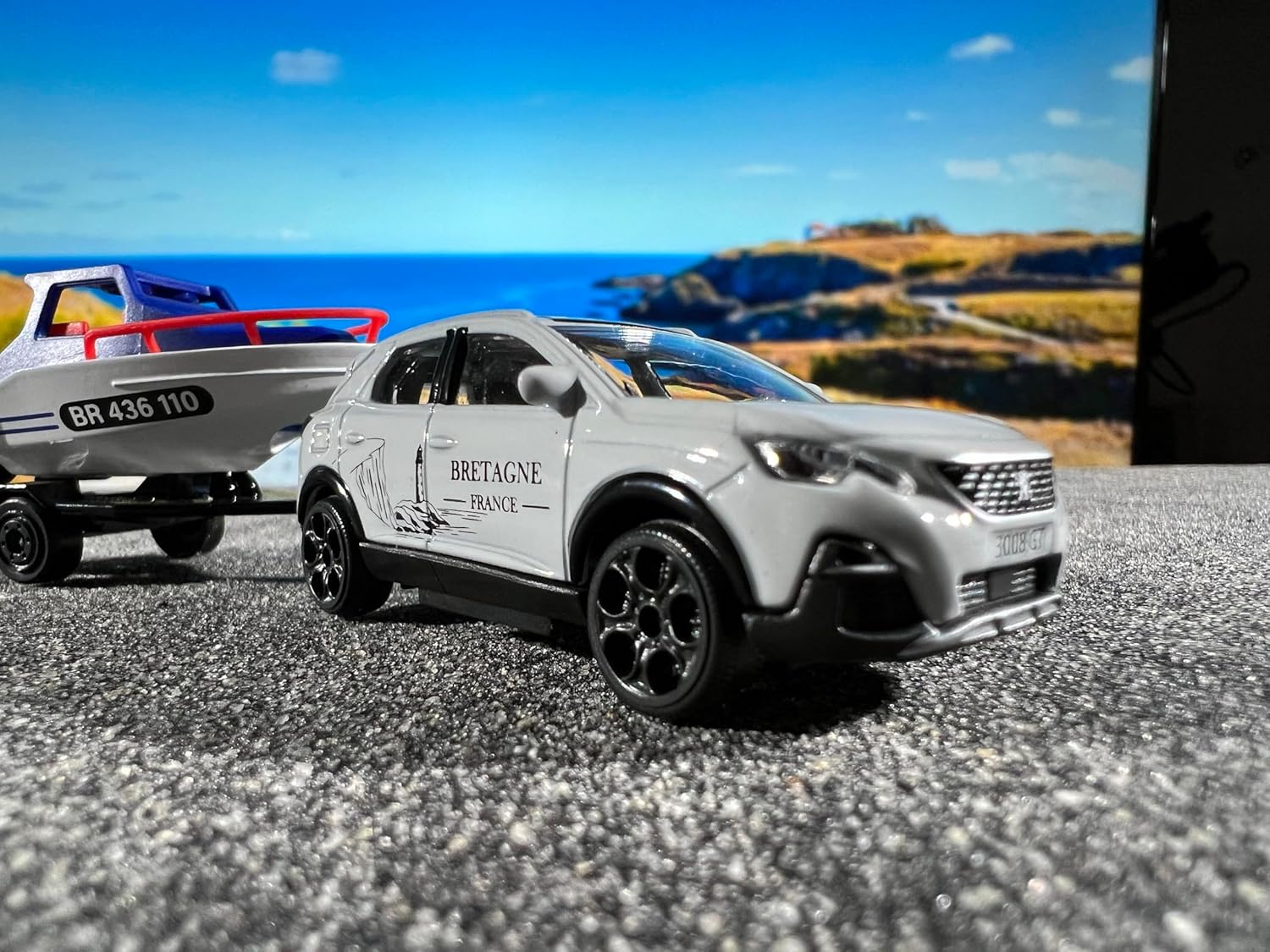 - French Touch Bretagne - 1 Véhicule Premium - Voitures Miniatures En Métal - Echelle 1/64Ème - 212055014Q04, Blanc