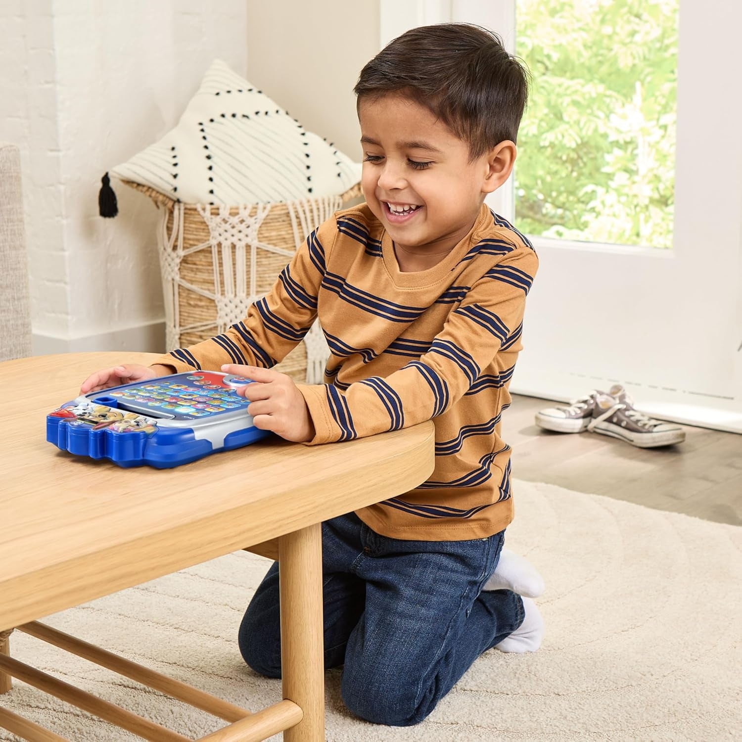 - Ma Lumi-Tablette Éducative Pat' Patrouille - Tablette Interactive Enfant Avec 5 Jeux Paw Patrol - Jeu Pour Apprendre Les Lettres - Cadeau Enfant De 3 Ans À 7 Ans - Contenu En Français