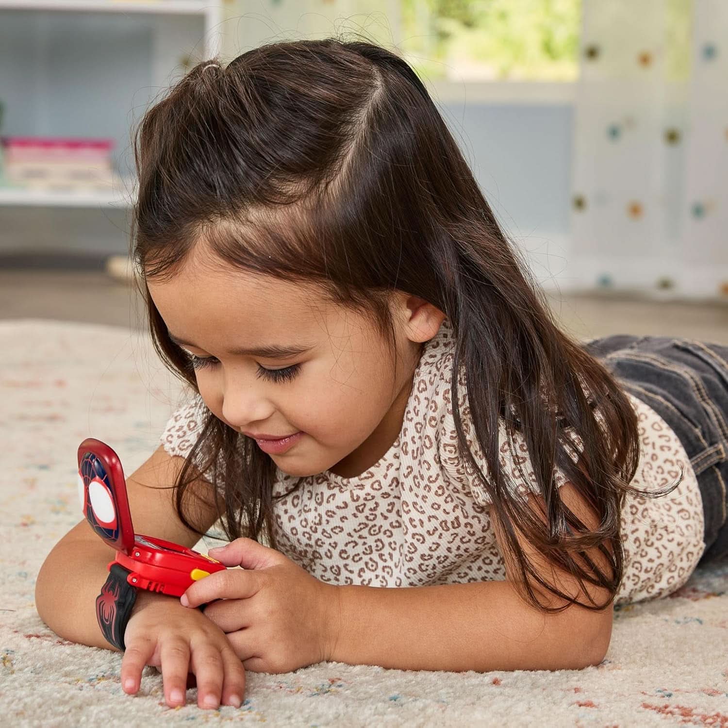 - La Montre-Jeu Interactive De Spin - Montre Enfant Spidey Avec Écran Animé, Bracelet Réglable, 9 Cadrans, 4 Jeux Éducatifs - Jouet Marvel - Cadeau Enfant De 3 Ans À 7 Ans - Contenu En Français